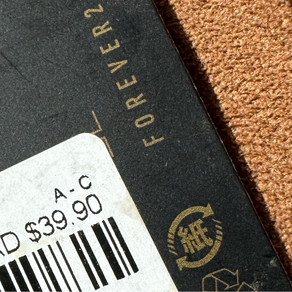 Beige Heels BRAND NEW - Picture 4 of 4